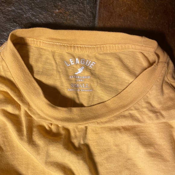 League Gold and Blue WV West Virginia Long Sleeve T-shirt Small - Picture 5 of 5